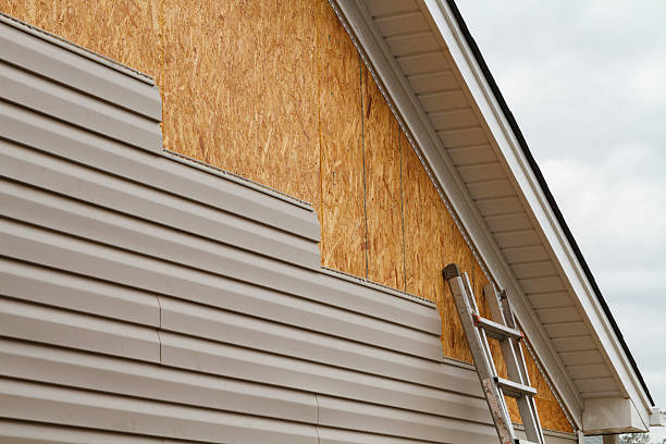 Professional Fiber Cement Siding technician working in Pfafftown, NC